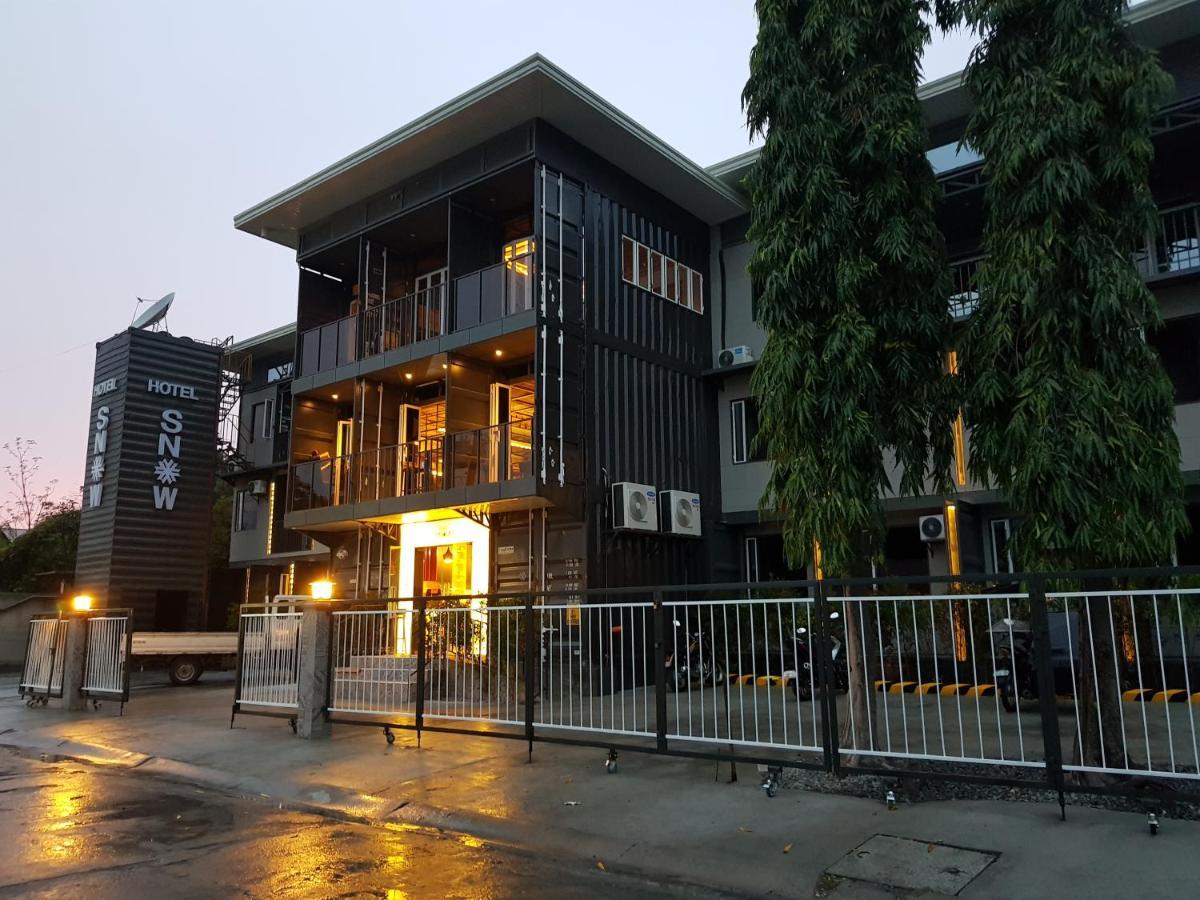 Hotel Snow Анхелес Екстер'єр фото